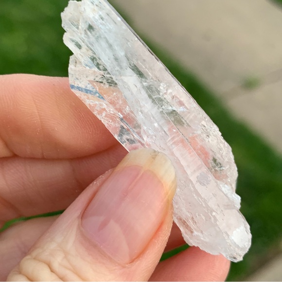 Faden Quartz: 66 Carats Specimen from Pakistan - Picture 4 of 14